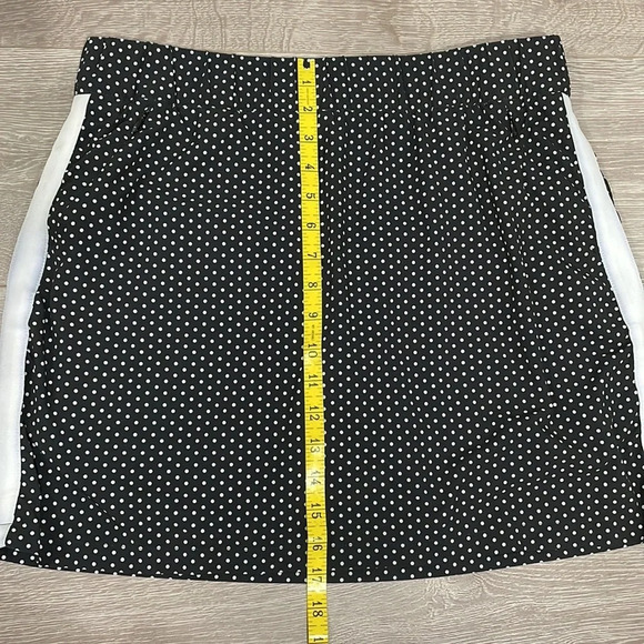 T by Talbots Pull On Athletic Skort Black and White Polka Dot M - Picture 9 of 13